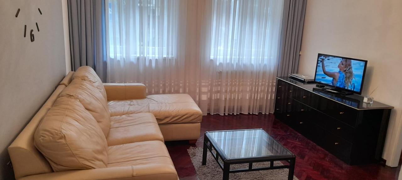Apartment Dok Белград Екстериор снимка