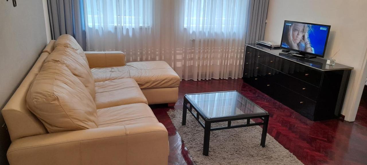 Apartment Dok Белград Екстериор снимка